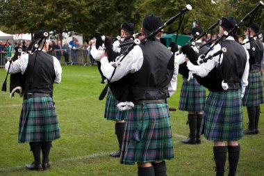 2016 Dünya Boru Grubu Şampiyonası 'nda St. Mary' s Derrytrasna Boru Grubu. Şampiyonalar 12 ve 13 Ağustos tarihlerinde Glasgow Green Scotland 'da gerçekleşti..