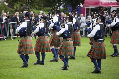 2016 Dünya Boru Grubu Şampiyonası 'nda Oban Boru Grubu. Şampiyonalar 12 ve 13 Ağustos tarihlerinde Glasgow Green Scotland 'da gerçekleşti..