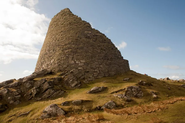 Dun Carloway Broch Situated District Carloway West Coast Isle Lewis — стоковое фото
