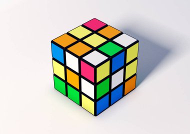 Sao Paulo - Brezilya - 07 Şubat 2018 Rubik küp beyaz arka plan üzerinde. Orada iki sürümü, bir ucu açık ve bir karar vermek. Rubik küpü bir Macar tarafından icat mimar Erno Rubik 1974 yılında.