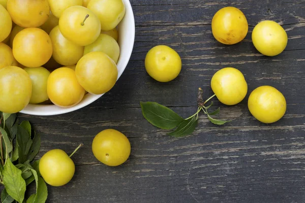 Gelbe Pflaumenfrucht — Stockfoto