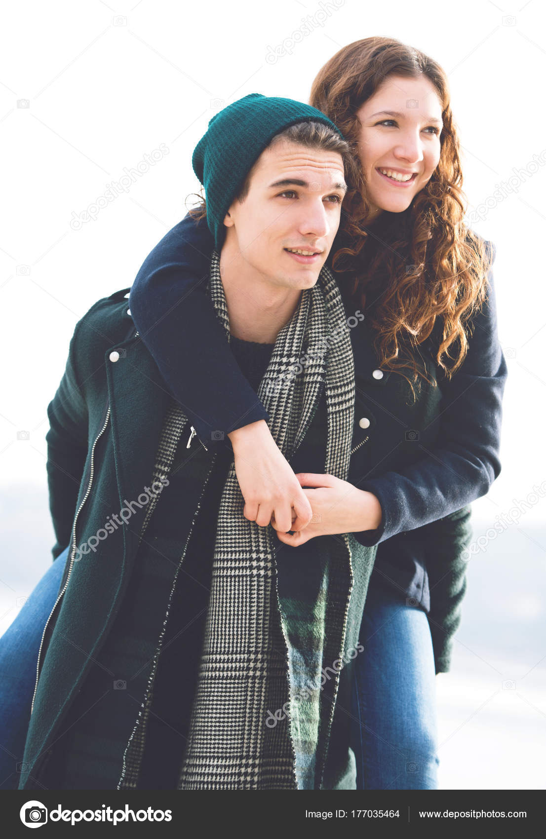 Couple photoshoot | Teenage couples photography, Cute couple poses, Couples  poses for pictures