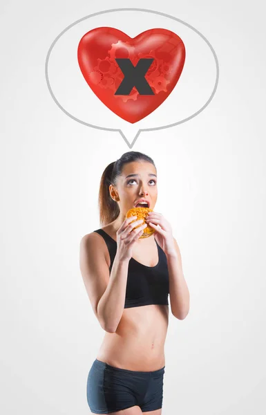 Mujer Joven Con Dieta Poco Saludable Para Corazón Poco Saludable —  Fotos de Stock