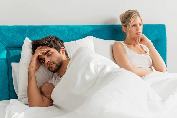 Young Couple Bed Problems Bedroom — Stock Photo, Image