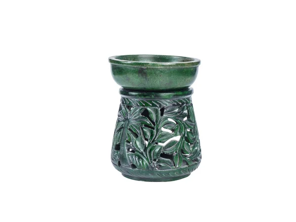 Zielony aromat Lampa wykonana z kamienia na białym tle — Zdjęcie stockowe