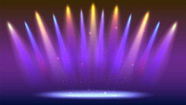 Renkli projektör gelen ışık ışınları ile arka plan. Sahne ışıkları, boyama ile parlak aydınlatma projektör. Tuttu sahne, koyu zemin aydınlatma etkileri