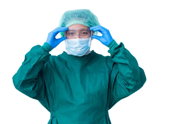 외과 의사는 수술에 대 한 준비 하 고 입고 보호 — 스톡 사진