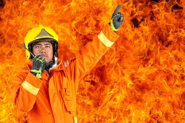 การฝึกซ้อมดับเพลิง การฝึกซ้อมประจําปี การดับเพลิง — ภาพถ่ายสต็อก