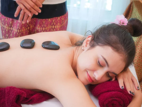 Woman Having Spa Body Massage Treatment Spa Salon Massage Body — Stock Photo, Image