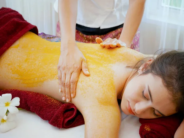 Woman having spa body massage treatment in the spa salon,Massage — Stock Photo, Image