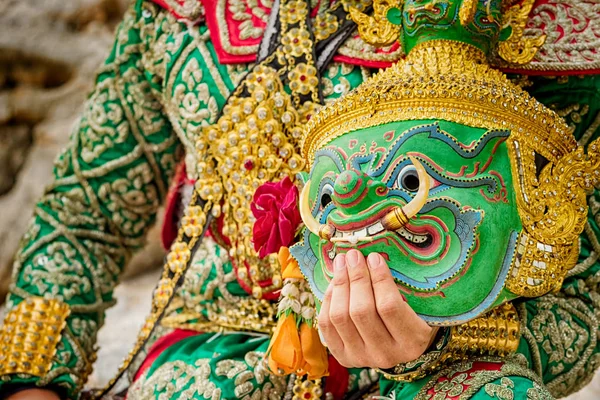 Tos-Sa-Kan the Main Character of Ramayana Epic,Khon is Thai clas — Stock Photo, Image