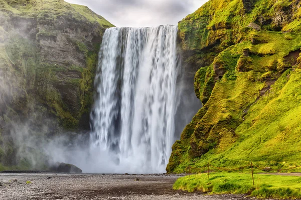 Skogafoss vodopád na Islandu Stock Snímky