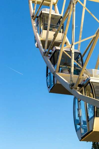 Roue ferris blanche géante — Photo