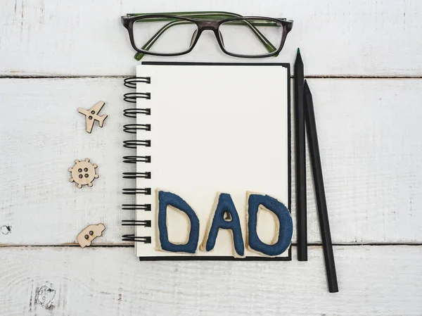 Prázdná Poznámka pad pro otcové blahopřání — Stock fotografie