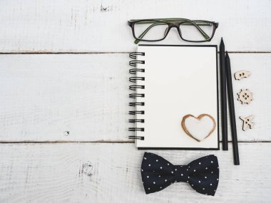 Boş defter sayfası için kendi isteklerine