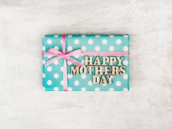 Gift Box, tied with a pink ribbon — Stock Photo, Image