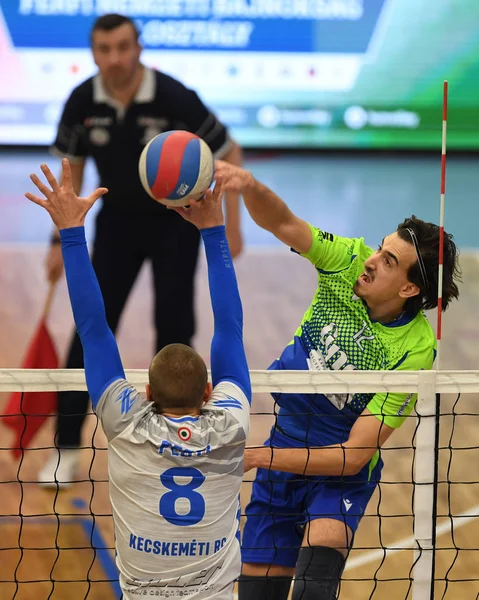 Kaposvar Hungría Enero 2020 Kristof Horvath Golpea Pelota Partido Voleibol — Foto de Stock