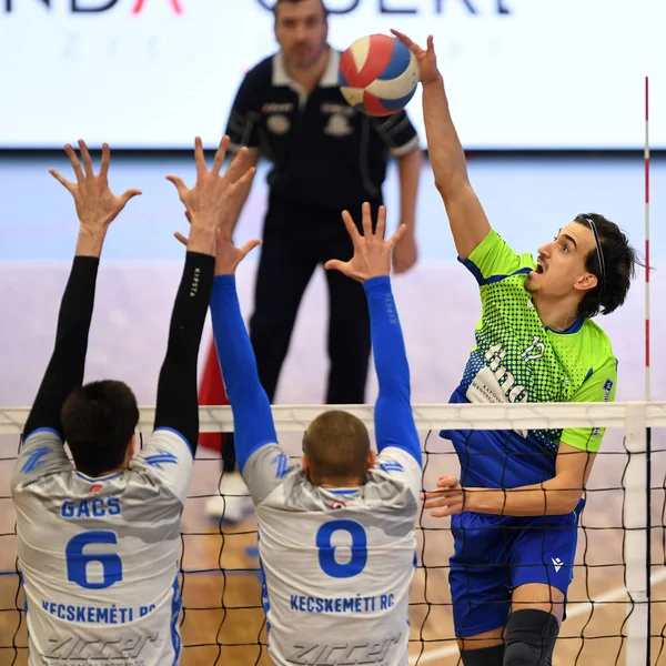 Kaposvar Hungria Janeiro 2020 Kristof Horvath Golpeia Bola Jogo Voleibol Fotos De Bancos De Imagens Sem Royalties