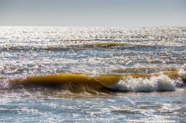 İspanya plaj küçük dalgalar