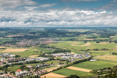Kuşbakışı Alman alanları, çayırlar, ormanlar ve köyleri