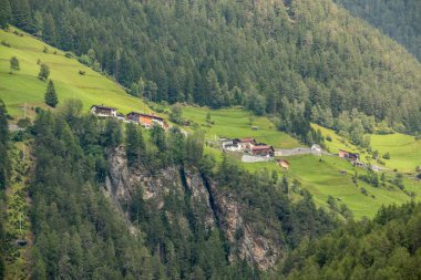 Dağ dağ kulübeleri küçük yerleşim