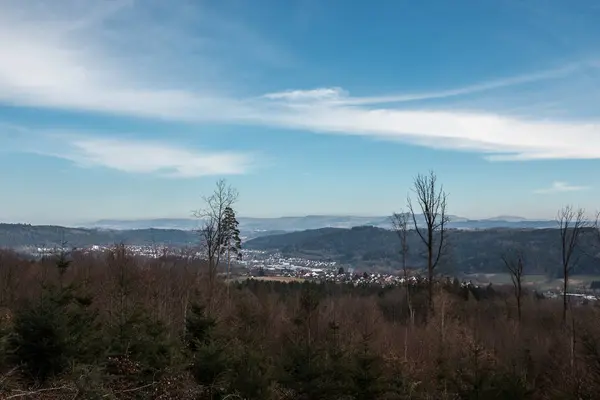 Поля, пагорби, ліси і цивілізації в Німеччині — стокове фото