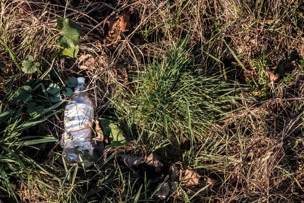 Plastic Waste Thrown Away Middle Nature — Stock Photo, Image