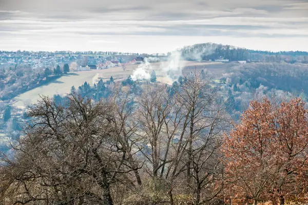 Tűz Van Valahol Mezőn Vagy Erdőben Falu Közelében — Stock Fotó