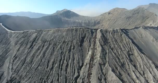 Splendido filmato aereo. Cratere di vulcano a Bali. Paesaggio pittoresco. Isola di Bali, Indonesia. Girato in 4k — Video Stock