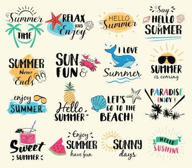 Yaz etiketleri, logolar, çizilmiş Etiketler el ve öğeleri yaz tatil, seyahat, beach tatil, güneş için ayarlayın. Vektör çizim. 