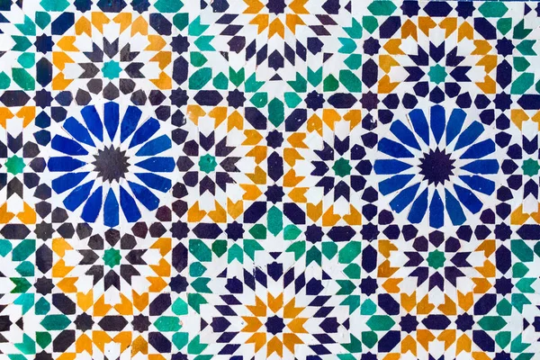 Marocco içinde mavi turuncu yeşil renkleri Akdeniz tadı ile duvar