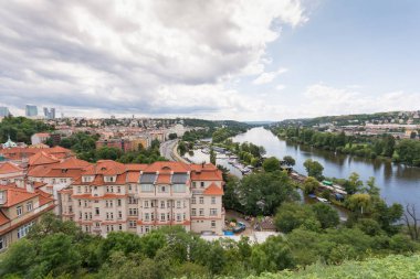 Prag kenti üzerinden Kalesi olan Vysehrad, Prague, Çek Cumhuriyeti,