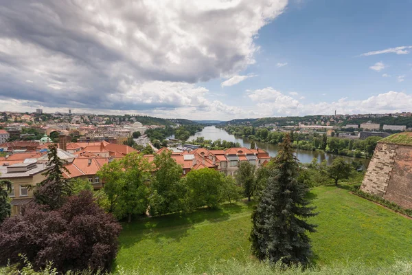 Blick auf Prag von der Festung Vysehrad, Prag, Tschechische Republik, — Stockfoto
