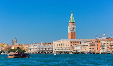 San marco meydanında Venedik, İtalya 2015 Nisan güneşli bir günde