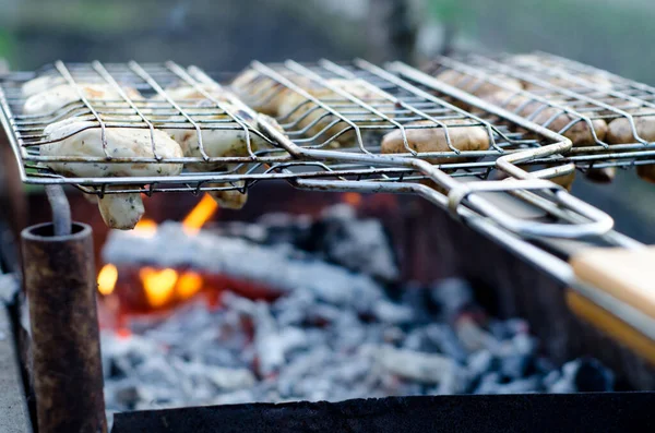 Pyszne Soczyste Grzyby Białe Champignon Sosie Sojowym Majonezie Smażone Siatce — Zdjęcie stockowe