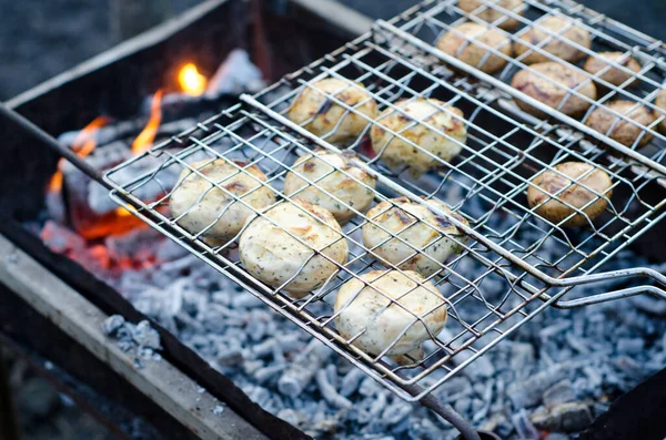 Deliciosos Jugosos Champiñones Blancos Salsa Soja Mayonesa Fríen Una Rejilla —  Fotos de Stock