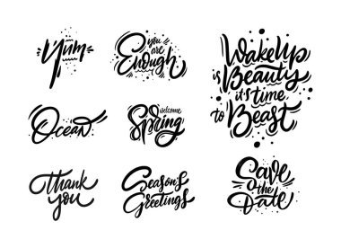 Harf alıntıları ayarlandı. El çizimi modern hat sanatı. Siyah renk. Vektör çizimi. Beyaz arka planda izole edilmiş. Kupa, blog, kart, poster, afiş ve tişört için metin tasarımı.