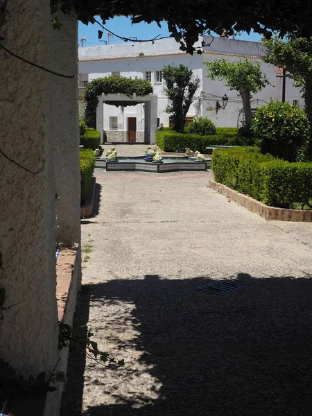 İle Plaza de Santa Maria, Tarifa göster