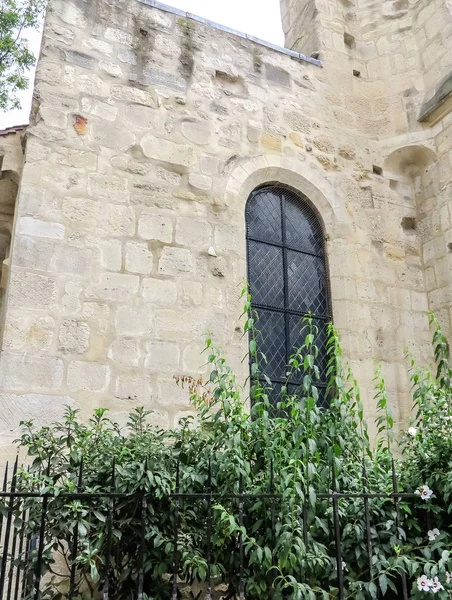 Eglise Saint-Julien-le-Pauvre-een van de oudste kerken in Parijs — Stockfoto