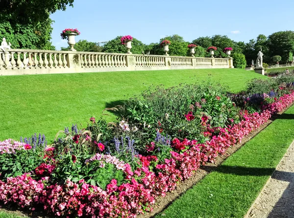 Paris- Magnifiques Jardins du Palais Luxembourg — Photo