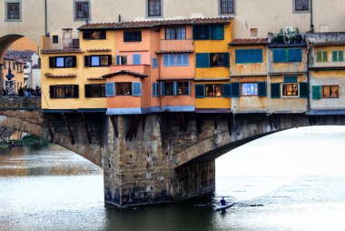 Ponte vecchio (eski köprünün) Floransa, İtalya
