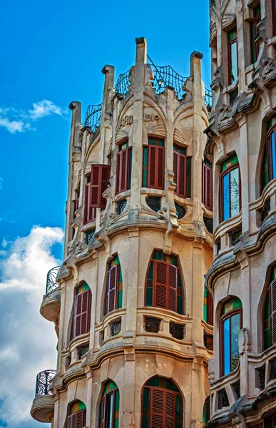 Prachtige Art Nouveau gebouwen in Palma de Mallorca, Spanje Spanje — Stockfoto