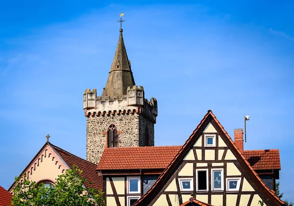 小さなドイツの福音の村の教会 — ストック写真