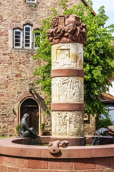 Fairytale Fountain Fountain Depicts Many Scenes Grimm Fairy Tales Town — Stock Photo, Image