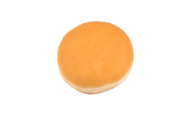 Beyaz arkaplanda izole edilmiş hamburger ekmeği. 