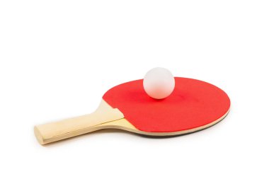 Turuncu arka planda pinpon. Üst görünüm. 