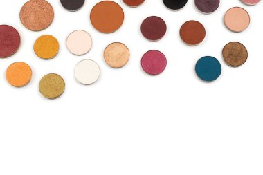 Çok renkli yuvarlak göz farı beyaza izole edilmiş. Üst görünüm. 