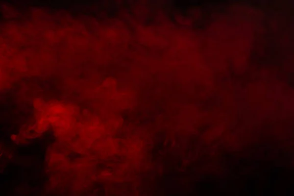 Siyah arka planda kırmızı buhar. Boşluğu kopyala.