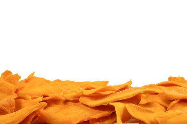 Tatlı mango dilimleri arka planda. Üst görünüm. 