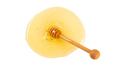 Beyaz arka planda ballı Dipper. Metin veya tasarım için boşluk. 